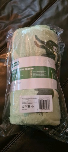 Green pet blanket - green,